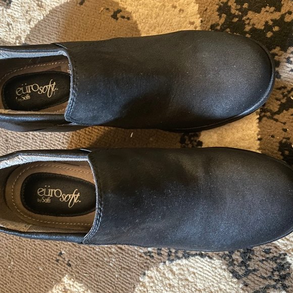 Women's EuroSoft Ankle Booties Black - Picture 7 of 7